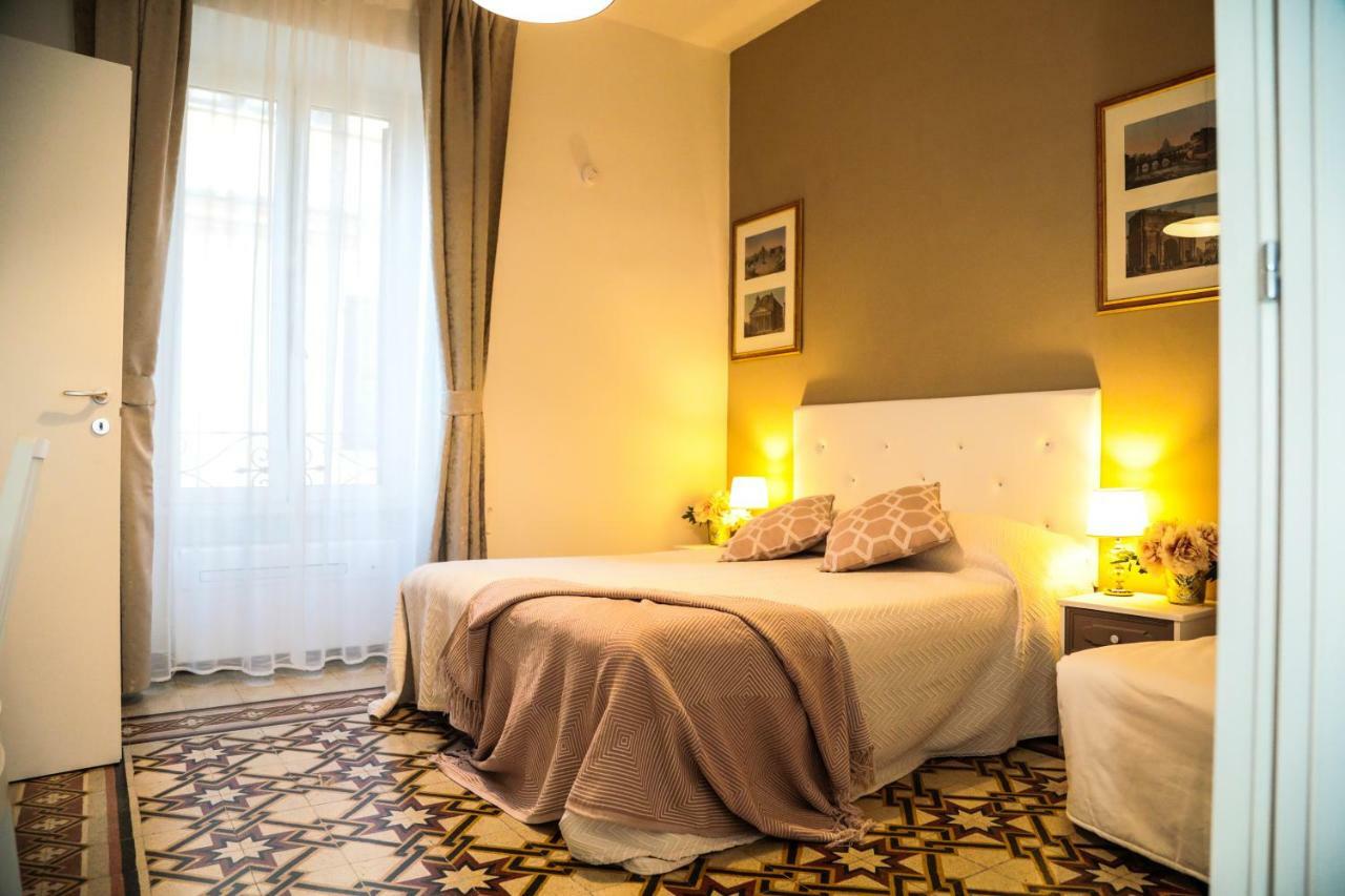 Mama Roma Domus Bed & Breakfast Bagian luar foto